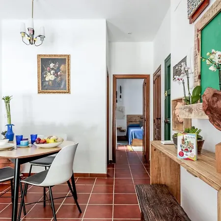 Apartment Castilla 88